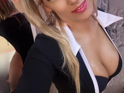 LaraLuxx video