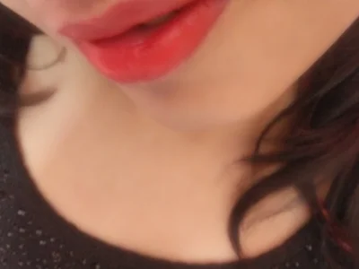 naughty_stripqueen English speaking webcam model